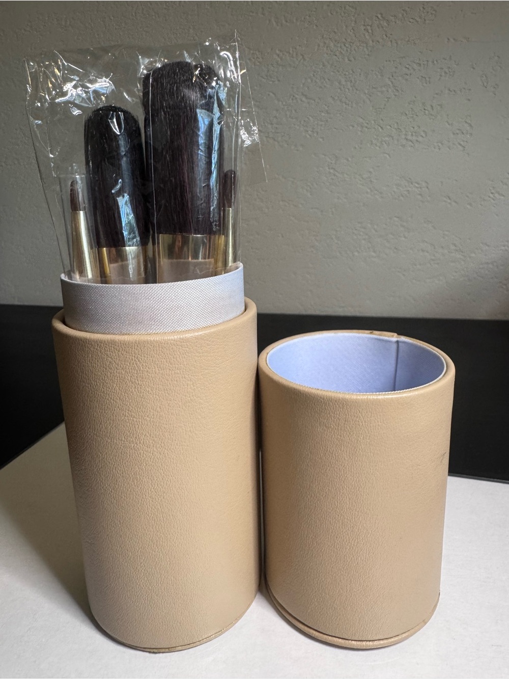 Estée Lauder beige Leatherette Cylinder Brush & Organizer Set - Home Storage
